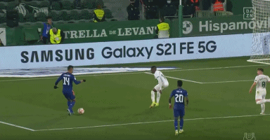 孙继海婉拒发声 18万赔偿金背后的行业暗影