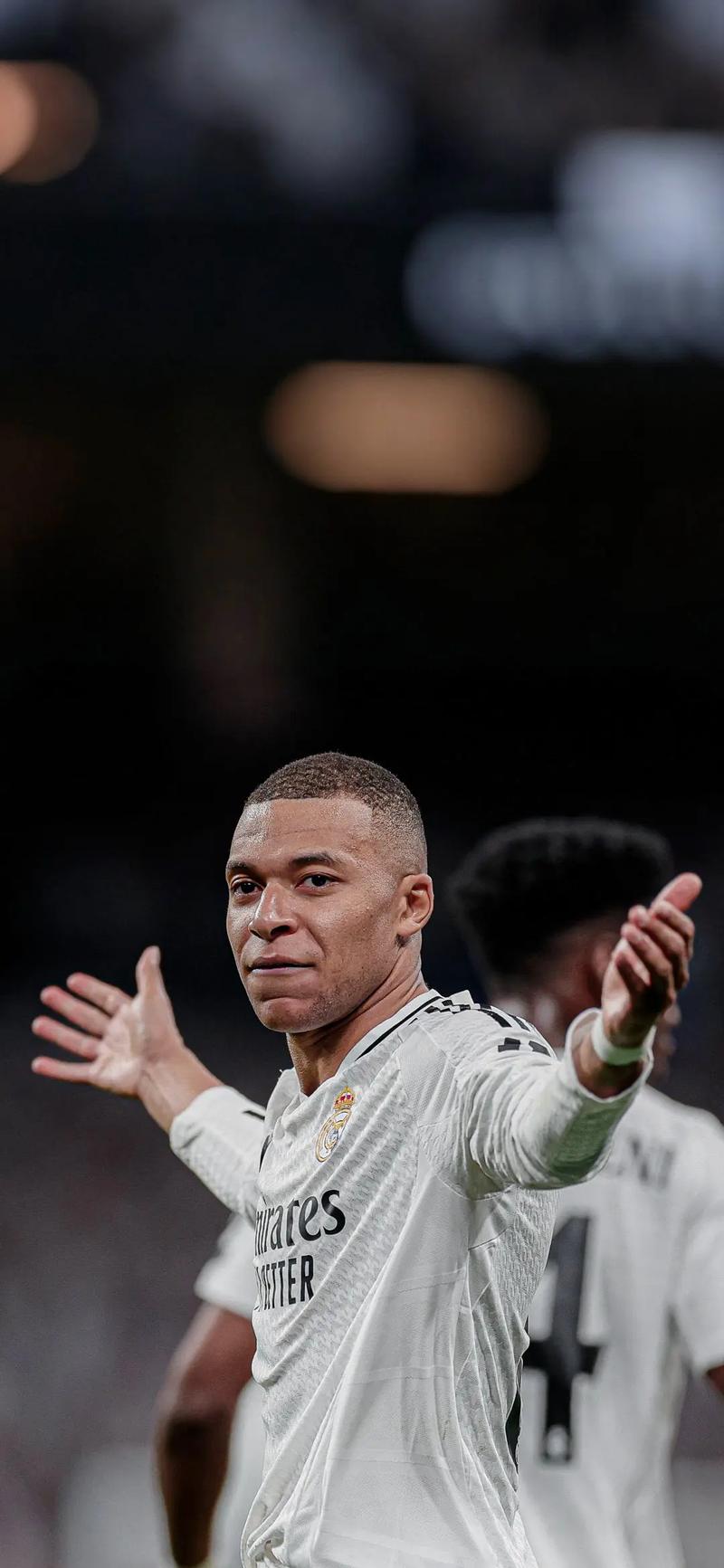 万-比萨卡8.7分羞辱老东家，曼联主场闷平保级队，阿莫林换人再遭质疑