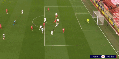 可靠消息来源透露，利物浦球星萨拉赫被弃用，而阿内·斯洛特则表示“毫不知情”。